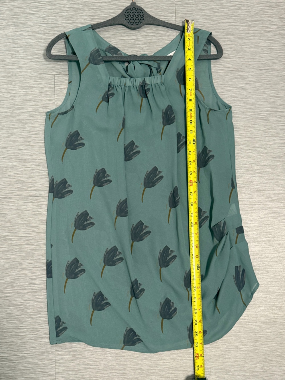 CAbi 984 Floral Tunic Blouse Women’s M Blue Sleeveless Tie Neck Boho Top - Picture 5 of 11